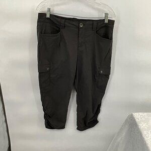Eddie Bauer Womens Gray Capri Pants Size 8 With Pockets & Button Details